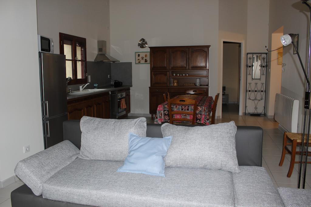Le Pailler De La Planque Apartment Camplong Ruang foto