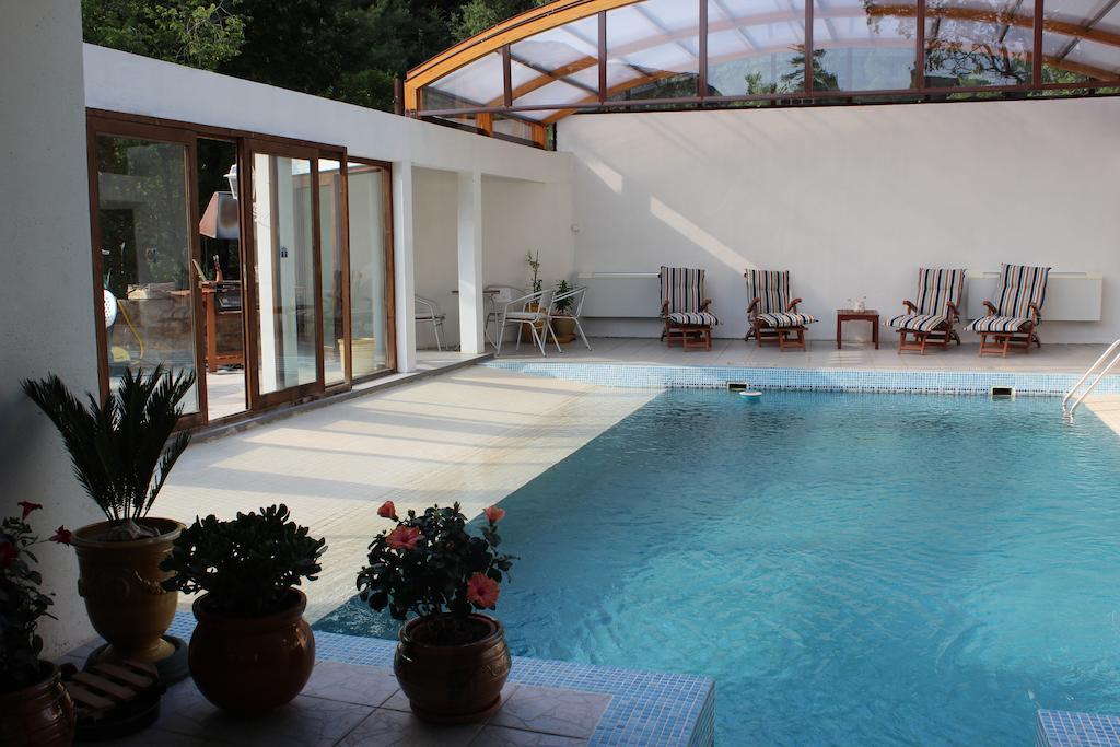 Le Pailler De La Planque Apartment Camplong Bagian luar foto